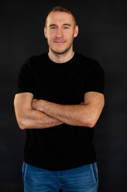 Adrian Komsta - Ekspert planowania i strategii