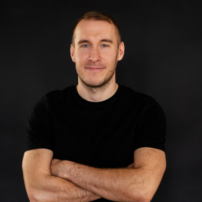 Adrian Komsta - Ekspert planowania i strategii